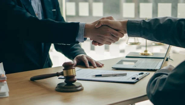 How a SaaS Lawyer Can Protect Your Business From Customer Disputes